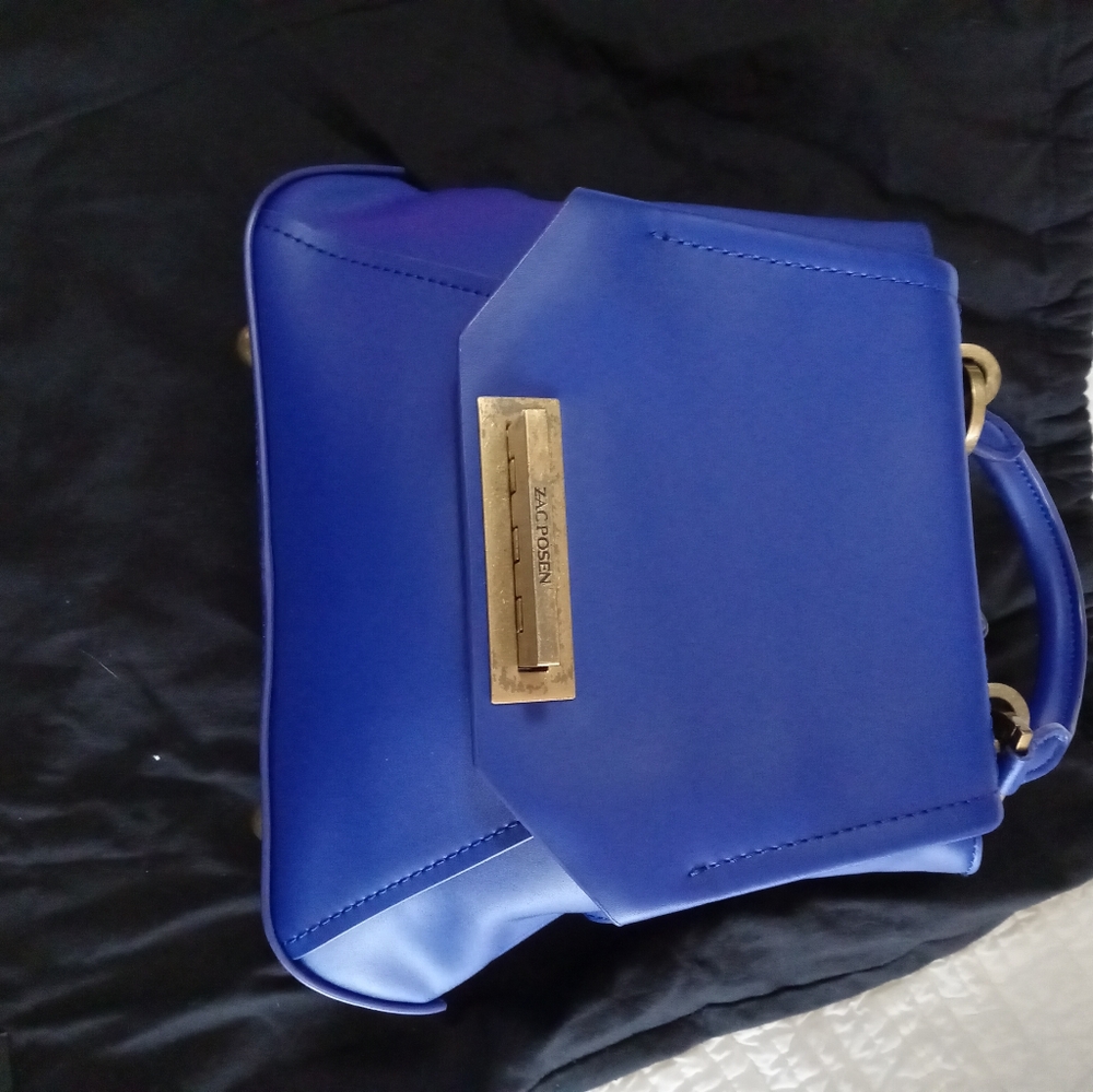 Backpack - Picture 2 of 7